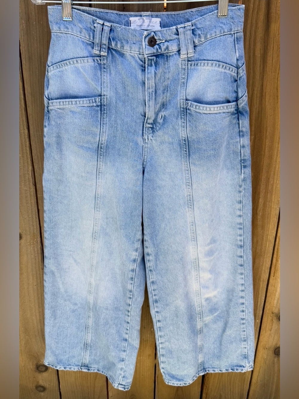 Free People light-wash jeans wide-leg size‎ 27